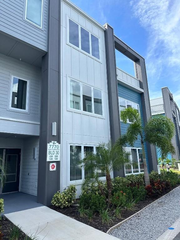 7770 Sandy Ridge Dr. #126, Reunion, FL 34747