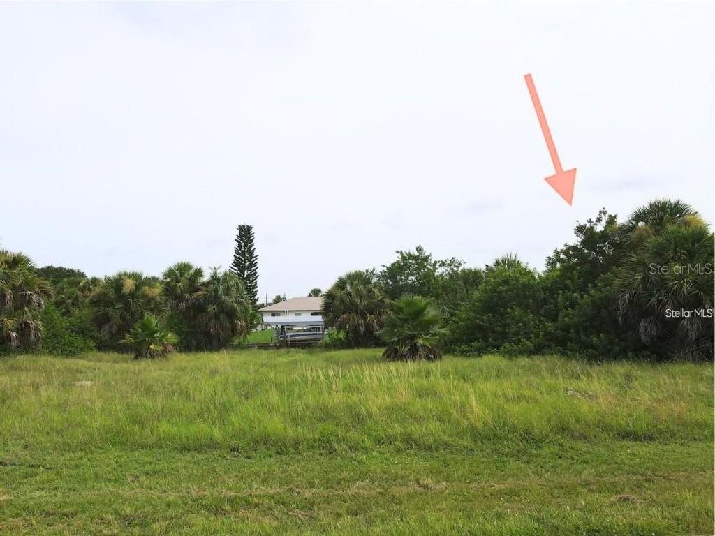 18694 Arapahoe Cir., Port Charlotte, FL 33948