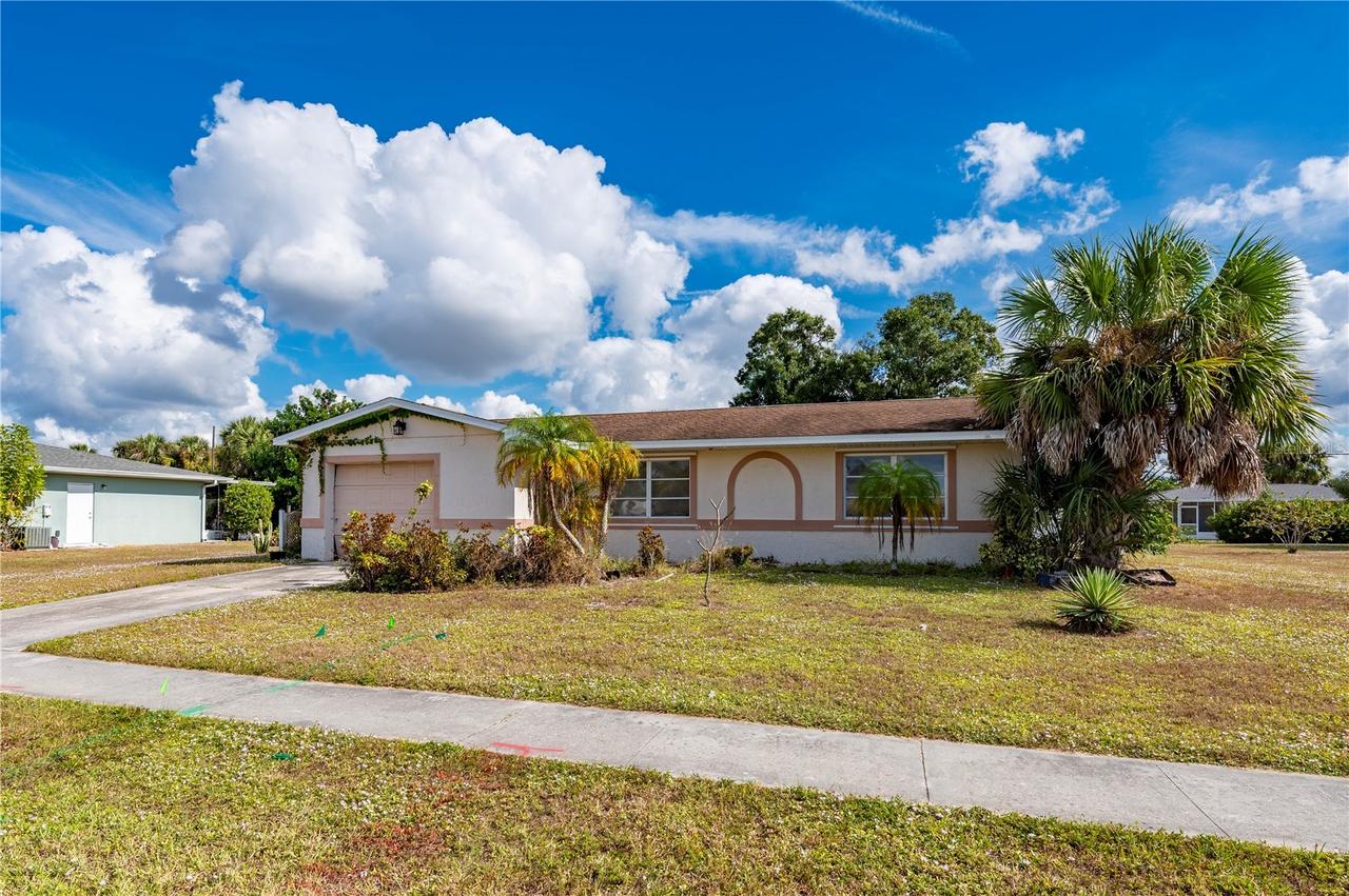 2158 Beacon Dr., Port Charlotte, FL 33952