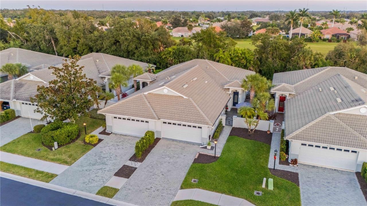 211 Reclinata Cir., Venice, FL 34292