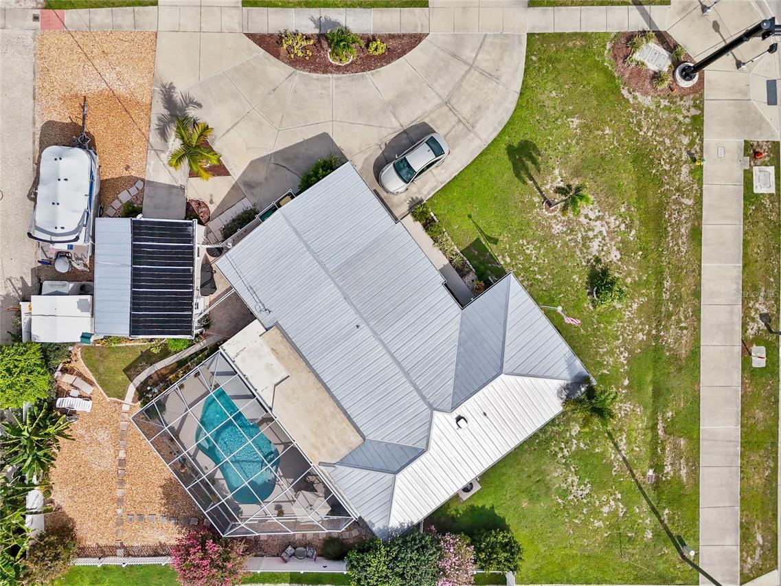 21194 Edgewater Dr., Port Charlotte, FL 33952