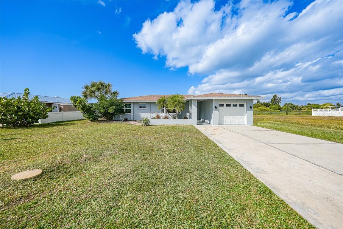46 Oakland Hills Ct., Rotonda West, FL 33947