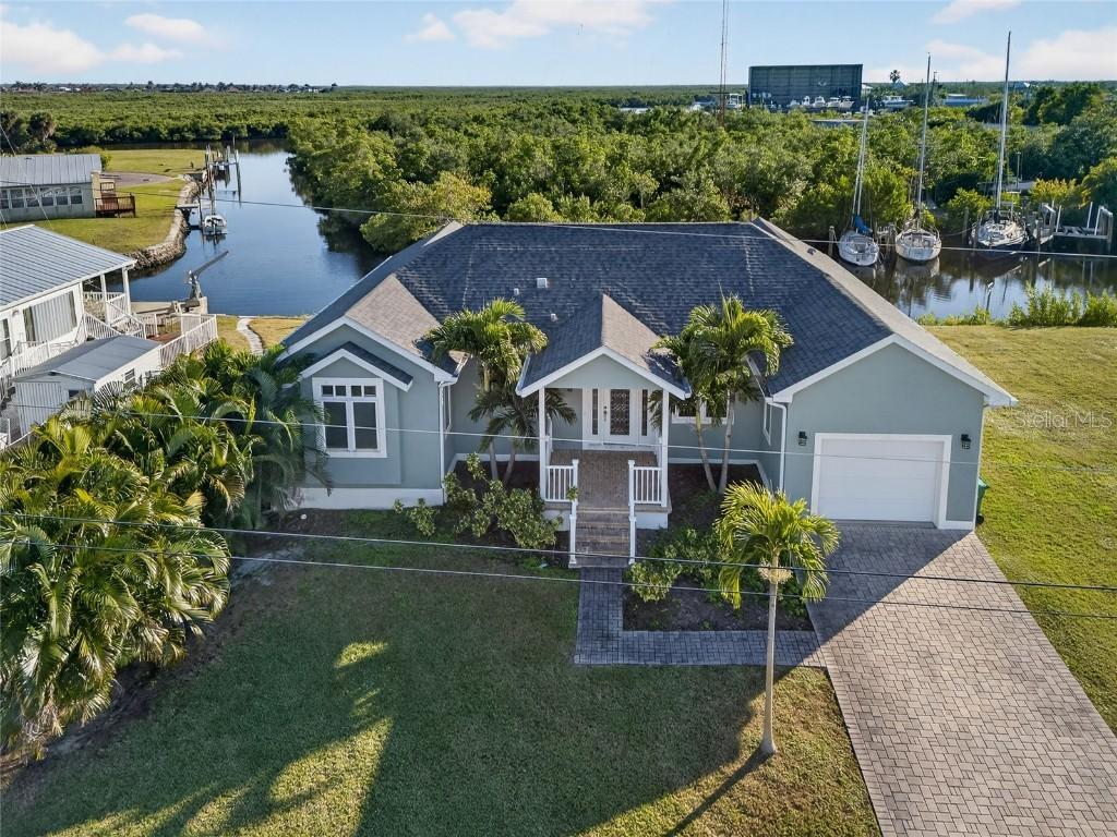 631 Tahiti Ct., Punta Gorda, FL 33950