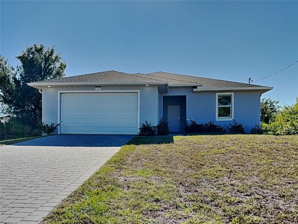 207 Baytree Dr., Rotonda West, FL 33947