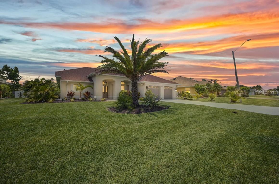 23317 Kim Ave., Port Charlotte, FL 33954