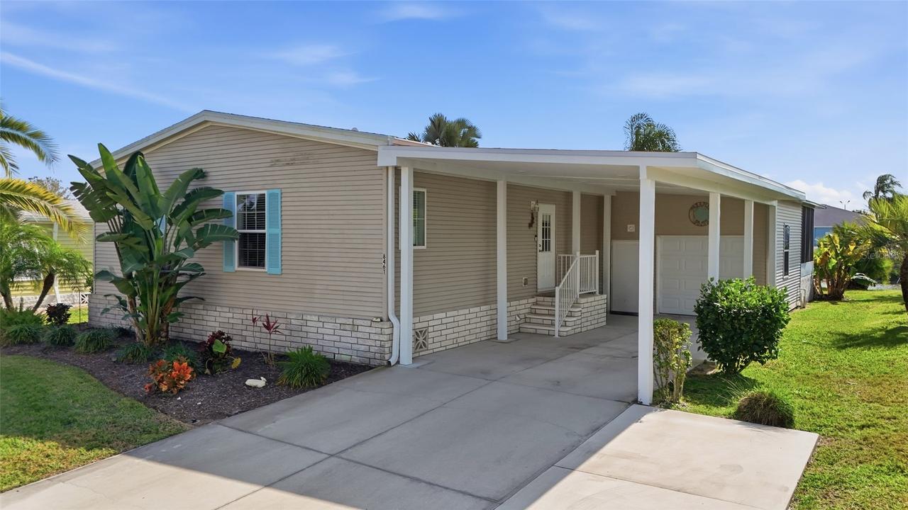 8461 Kinglet Dr., Englewood, FL 34224