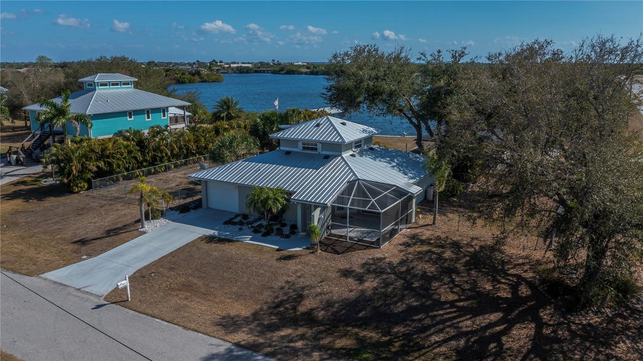 209 Springview Cir., Port Charlotte, FL 33948