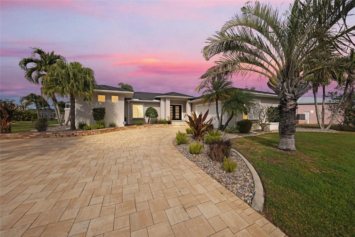 1740 Aqui Esta Dr., Punta Gorda, FL 33950