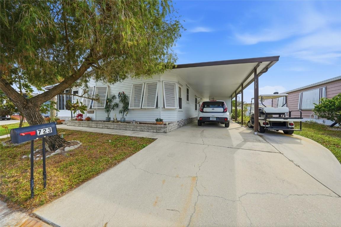 723 Riverview Cir., North Port, FL 34287