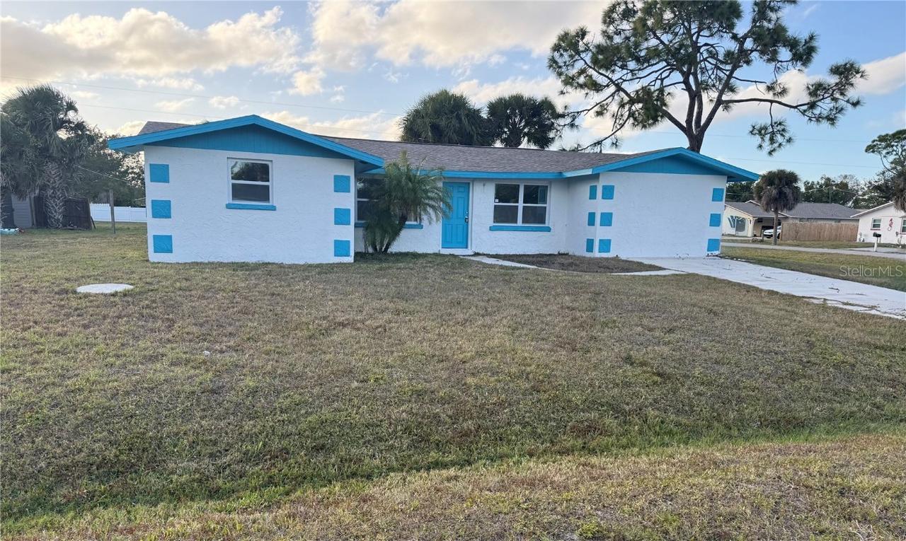 105 Sylvania Ave., Englewood, FL 34223