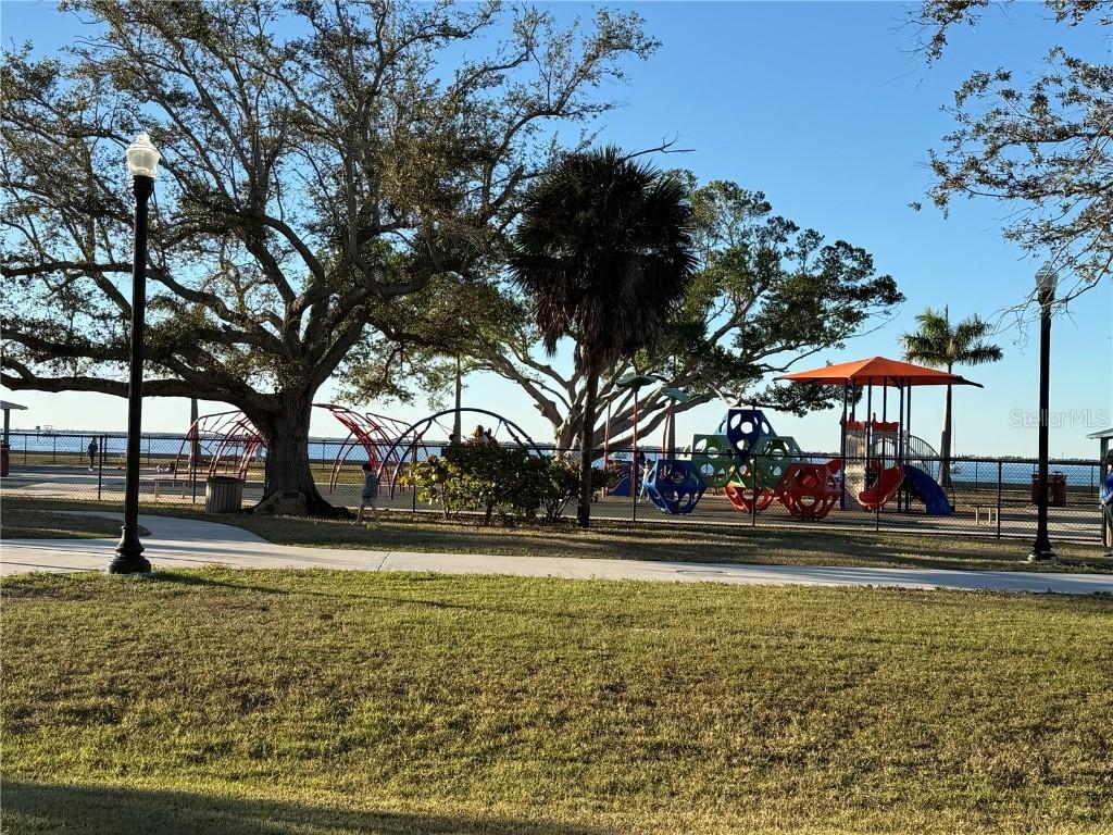 621 or 625 W Retta Esplanade, Punta Gorda, FL 33950