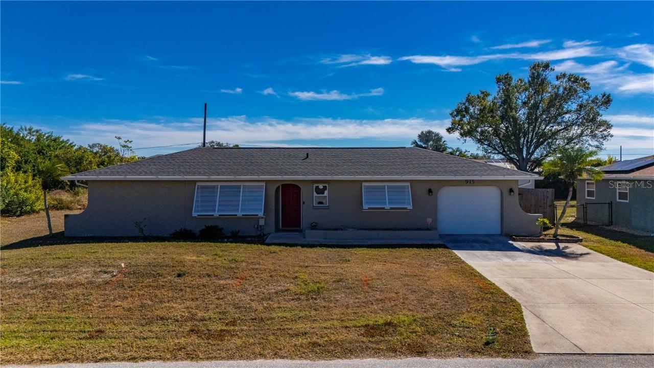 915 Fairfax Ter., Port Charlotte, FL 33948