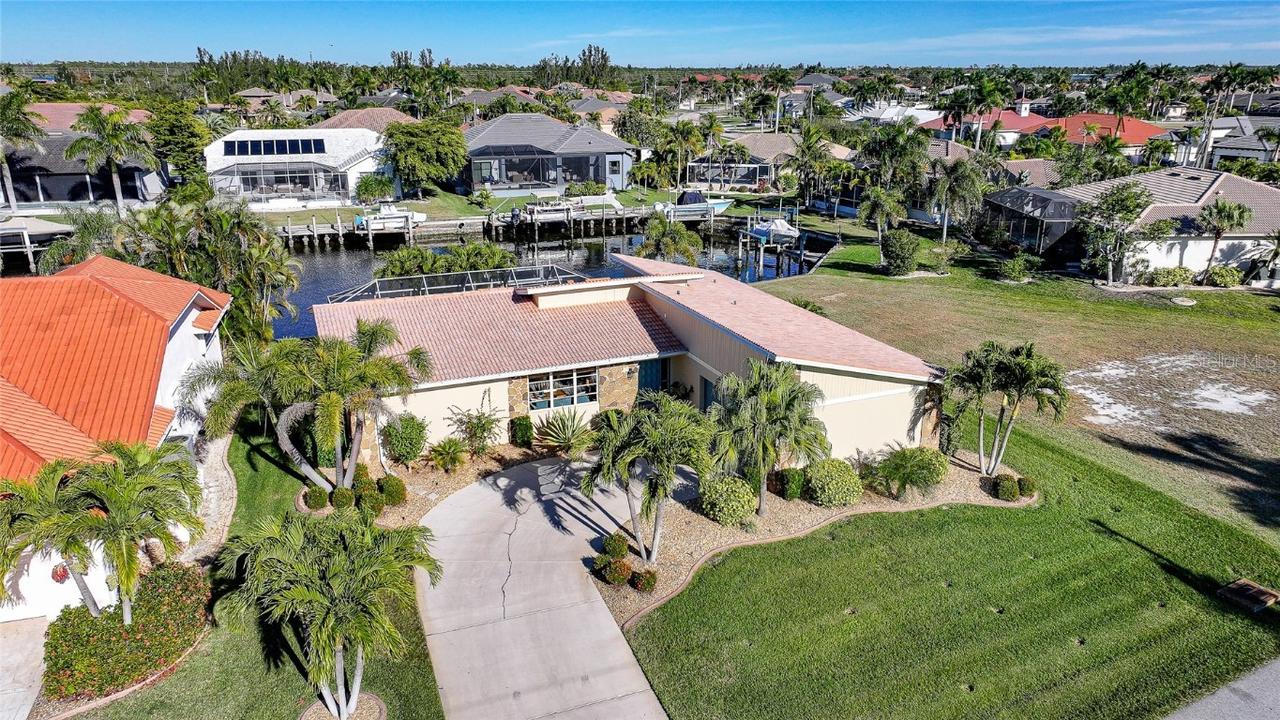 3536 Dileuca St., Punta Gorda, FL 33950
