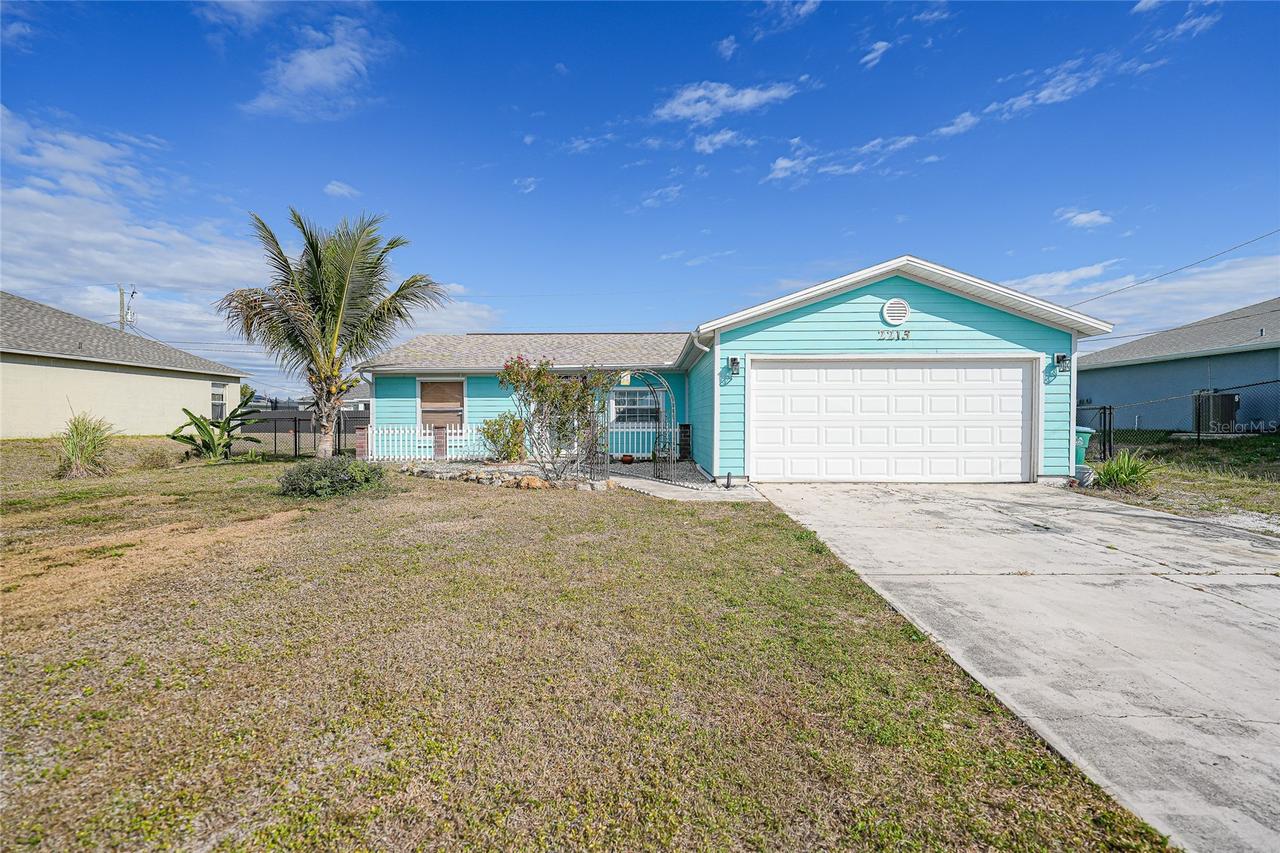 2213 NE 6th Pl., Cape Coral, FL 33909