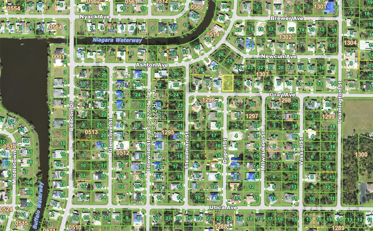 23064 Gray Ave., Port Charlotte, FL 33980