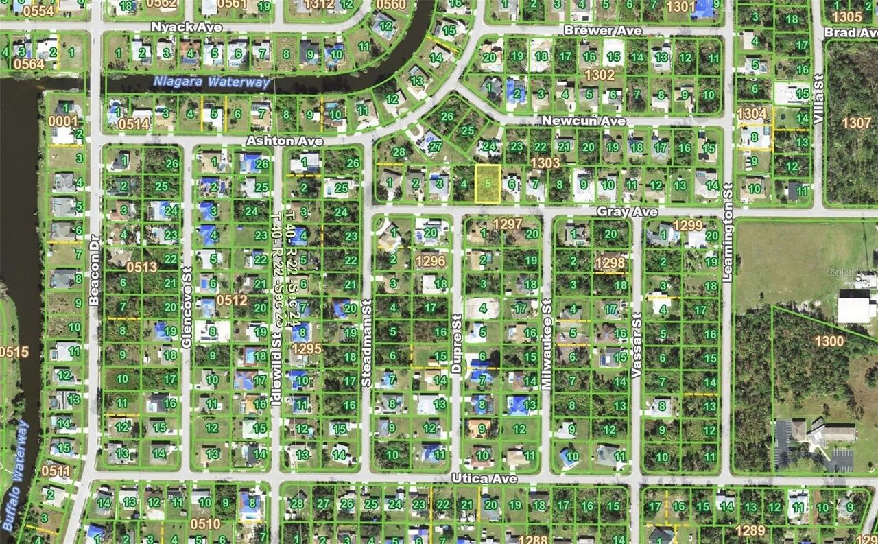 23072 Gray Ave., Port Charlotte, FL 33980