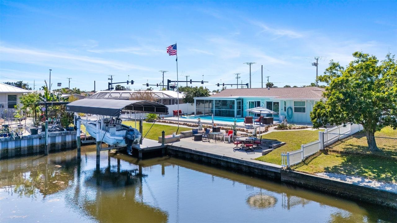 21184 Edgewater Dr., Port Charlotte, FL 33952