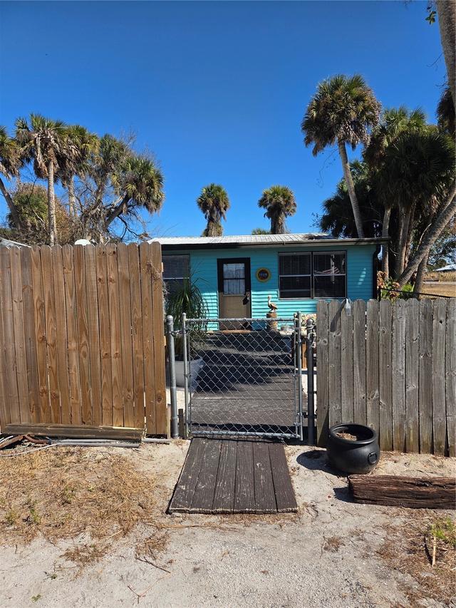 1024 Strickland Rd., Okeechobee, FL 34974