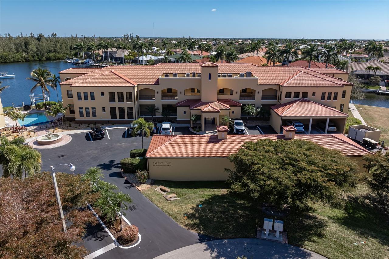 3334 Purple Martin Dr. #215, Punta Gorda, FL 33950