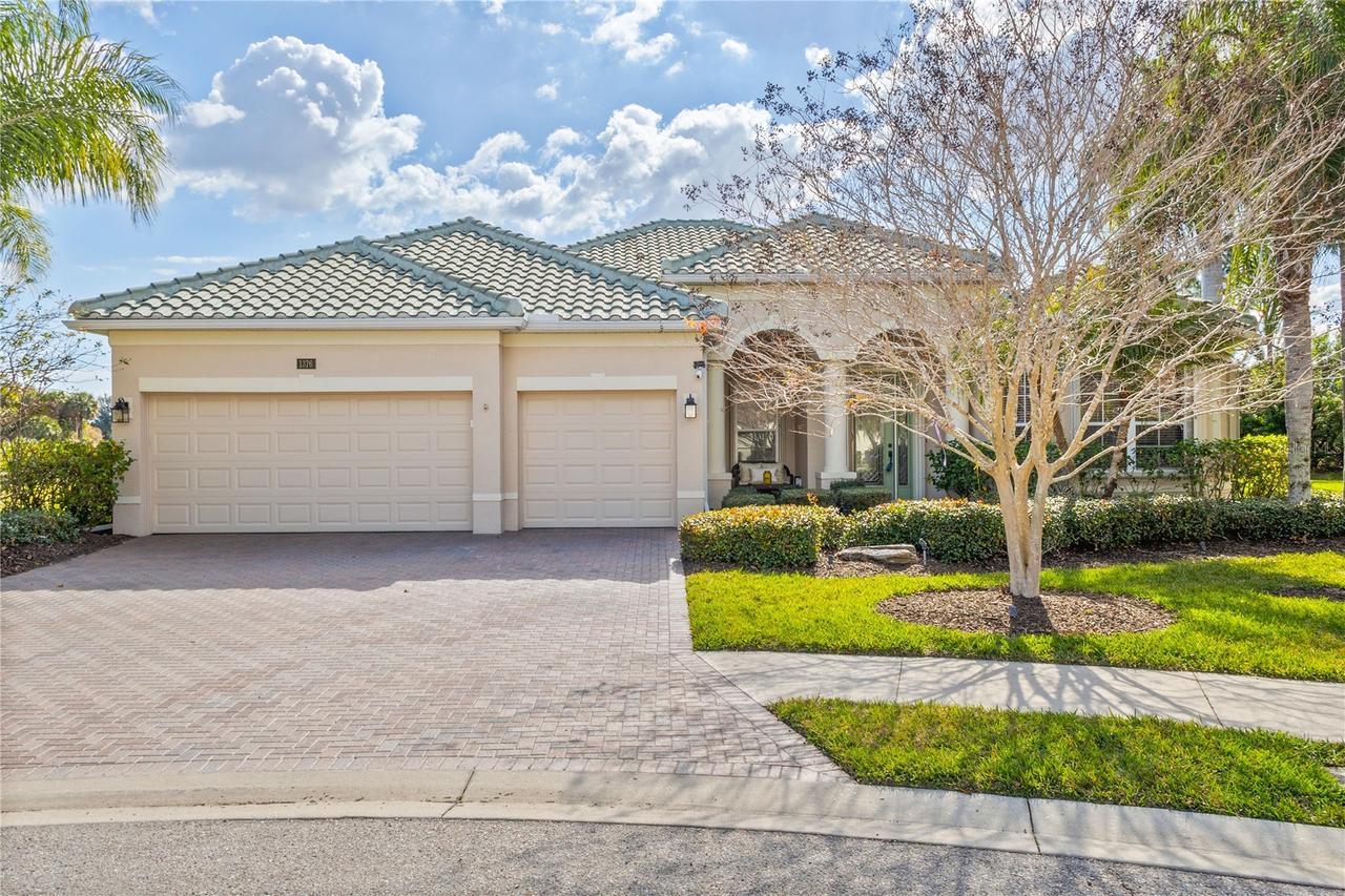 1376 Winding Lakes Ct, North Port, FL 34291
