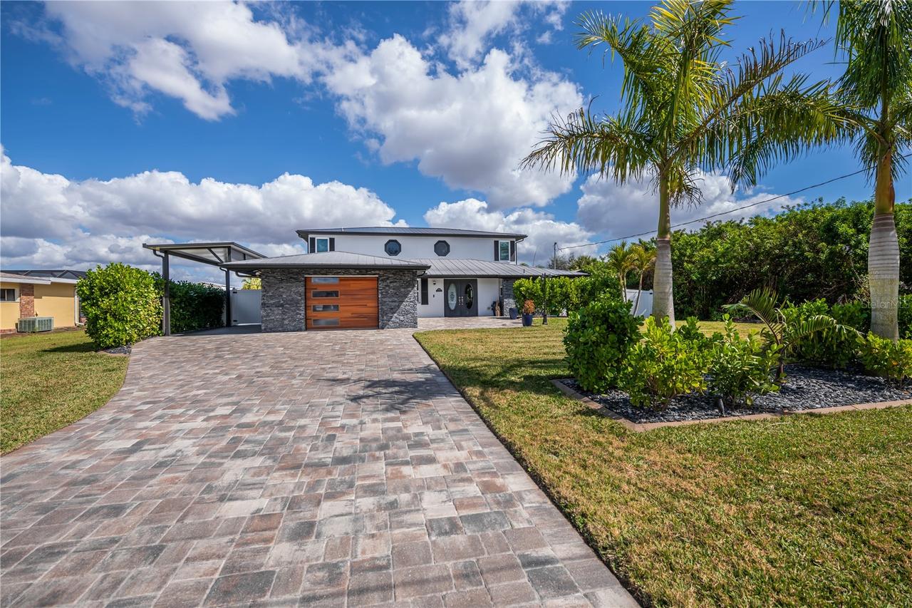 2424 Harbour Dr., Punta Gorda, FL 33983