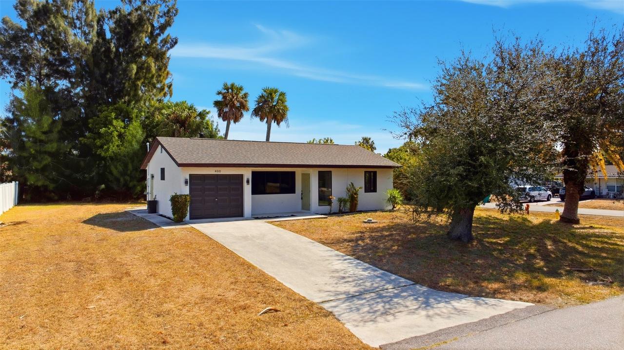 400 Kenova St., Port Charlotte, FL 33954