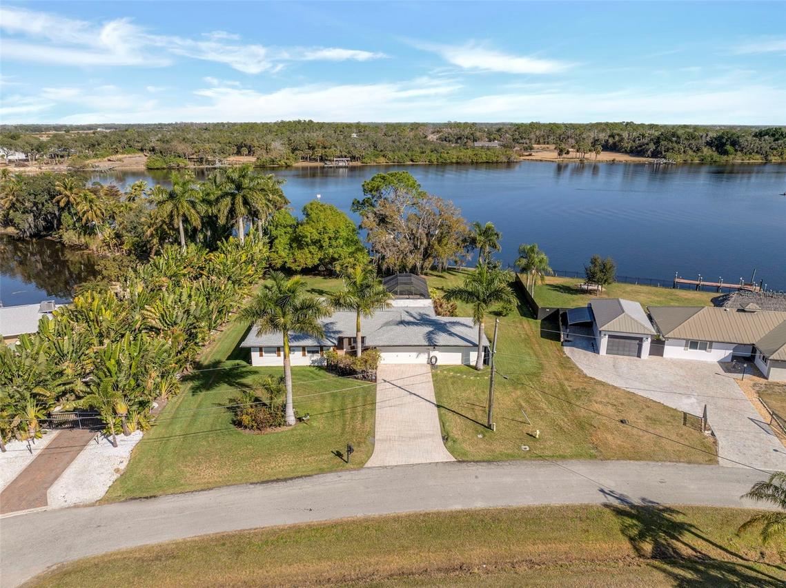 14526 Riverside Dr., Fort Myers, FL 33905