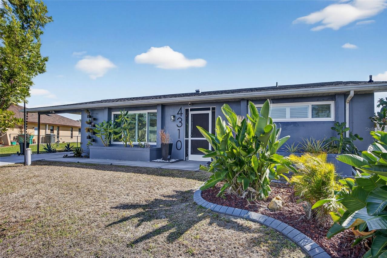 4310 Albacore Cir., Port Charlotte, FL 33948