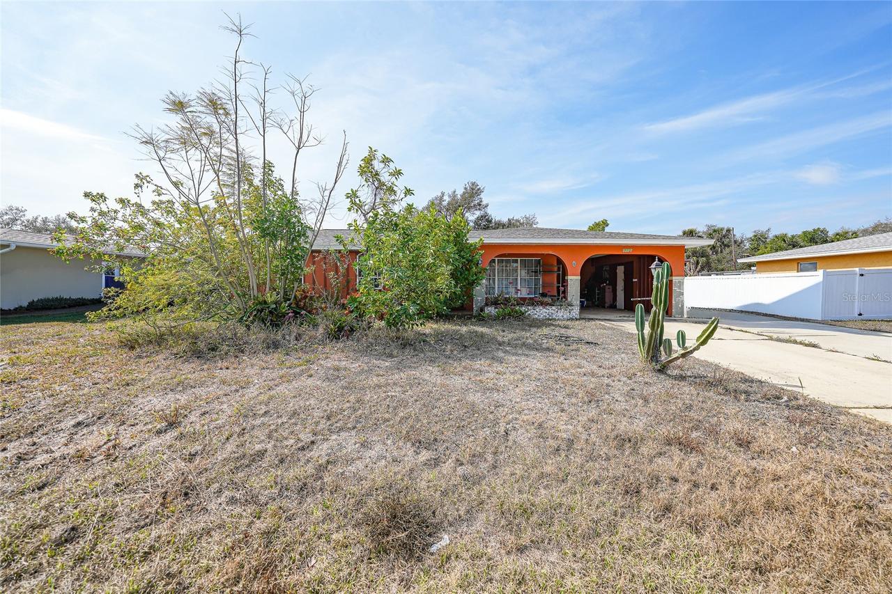 2327 Ambrose Ln., Port Charlotte, FL 33952