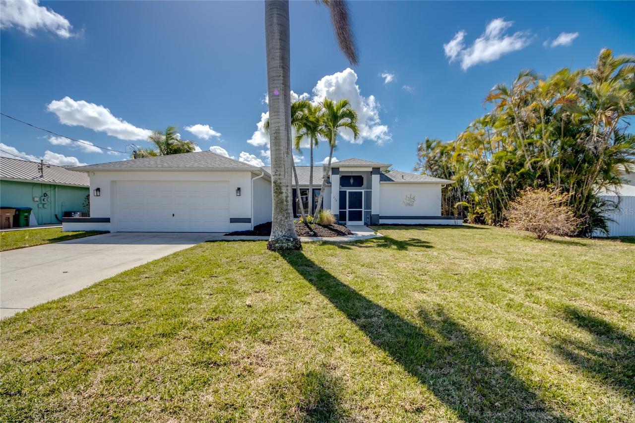 238 SW 43rd Ter., Cape Coral, FL 33914