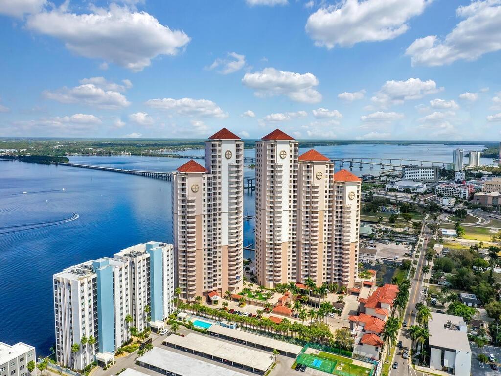 2104 W 1st St. #2304, Fort Myers, FL 33901