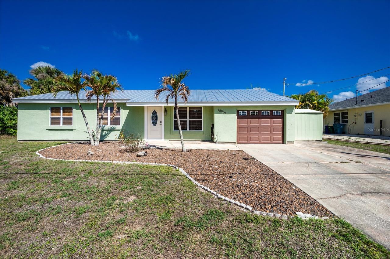 18654 Kerrville Cir., Port Charlotte, FL 33948