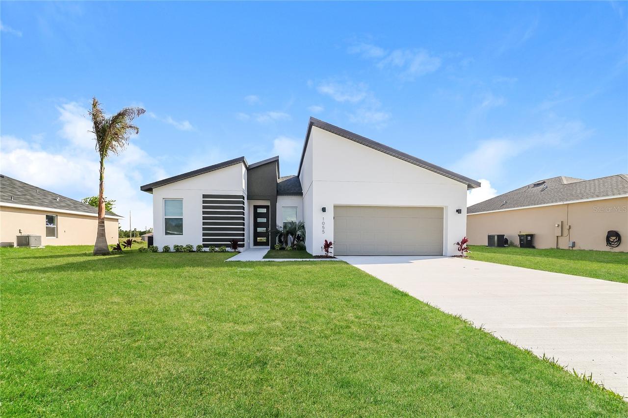 1055 Desmoines Ln., Poinciana, FL 34759