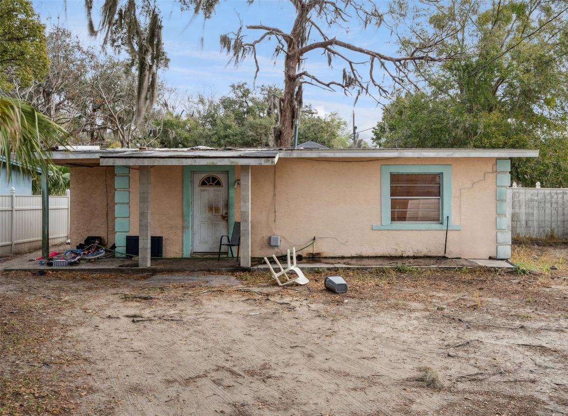 605 Danvers St., Eustis, FL 32726