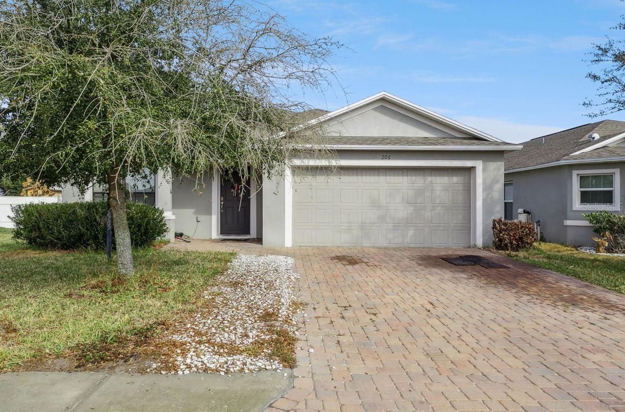 206 Lake Mariana Pl., Auburndale, FL 33823