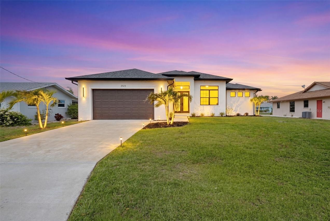 2523 Dixon Ter., Port Charlotte, FL 33981
