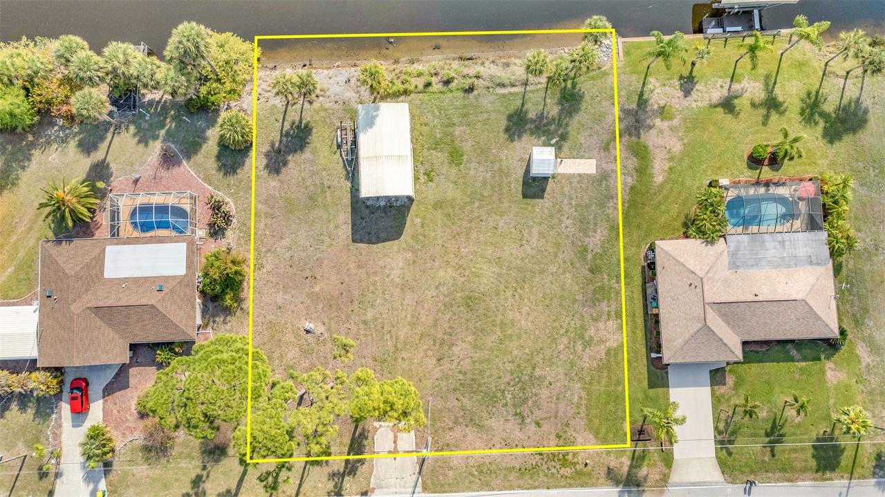 2410 /2418 Como St., Port Charlotte, FL 33948