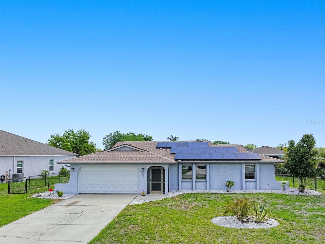 390 Tres Lagoas St., Punta Gorda, FL 33983