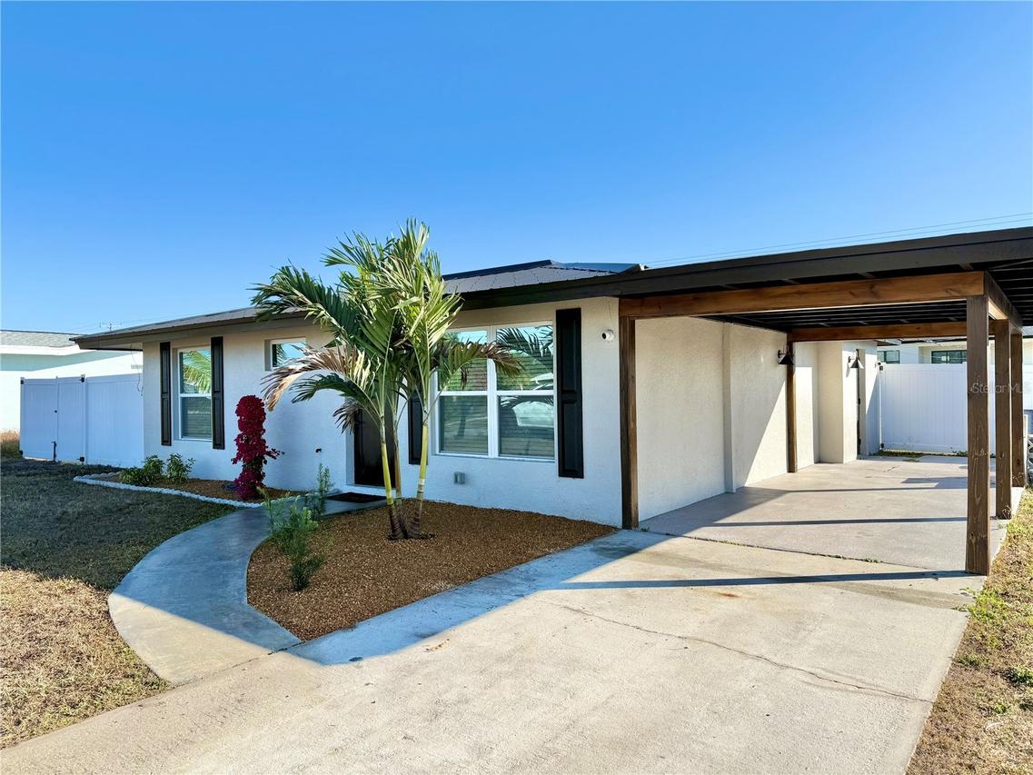 3324 Port Charlotte Blvd., Port Charlotte, FL 33952