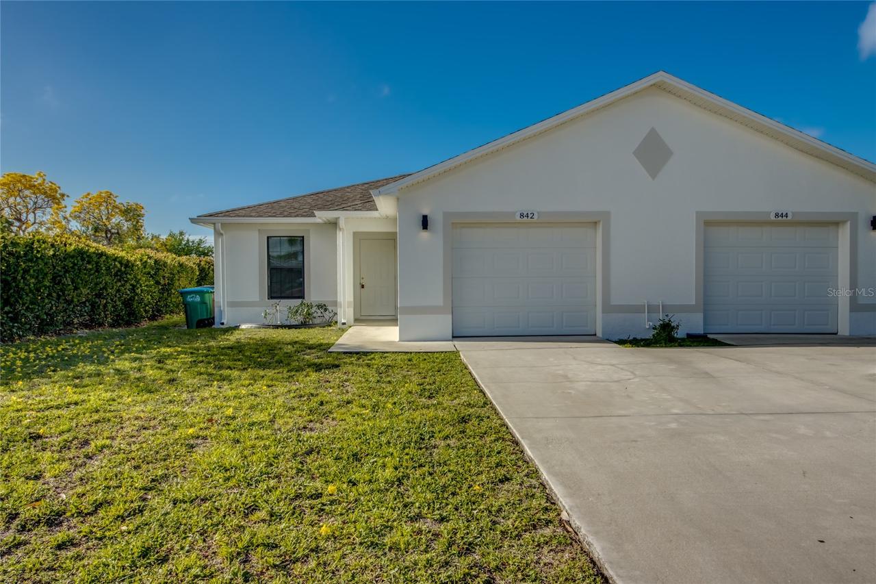 842/844 SW 39th Ter., Cape Coral, FL 33914