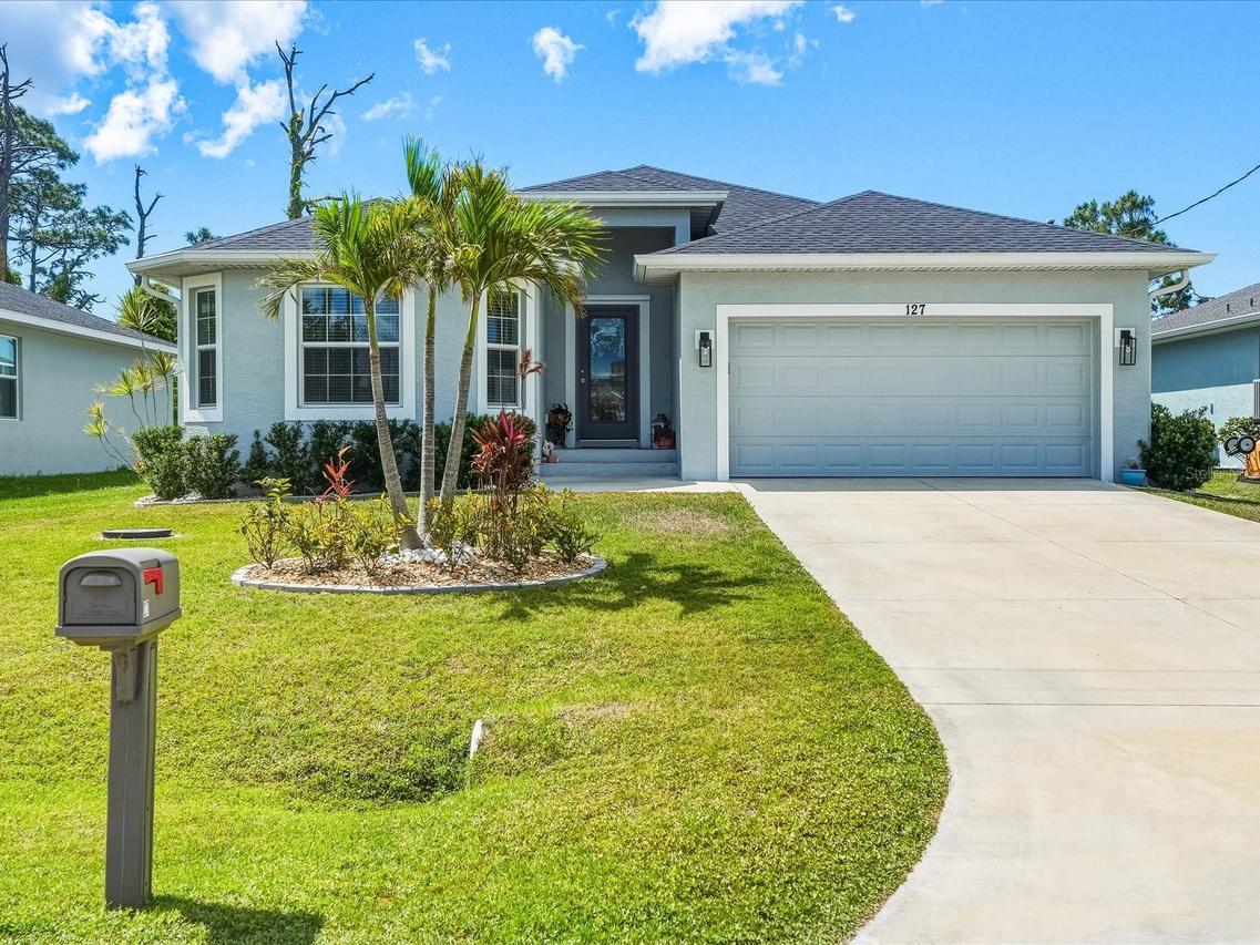 127 Glades Dr., Rotonda West, FL 33947