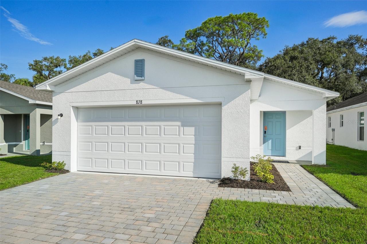 2073 Golden Beak Dr., Eagle Lake, FL 33839