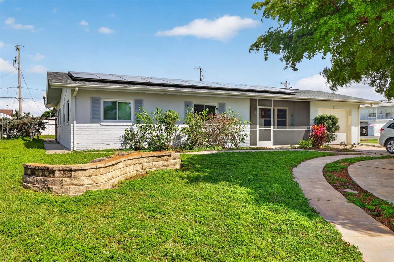 4547 SE 11th Ave., Cape Coral, FL 33904