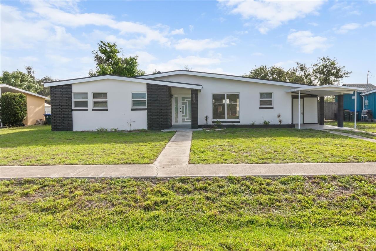 6230 Freemont St., North Port, FL 34287