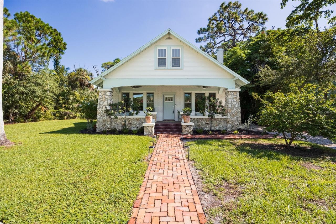 1473 Barcelona Ave., Fort Myers, FL 33901