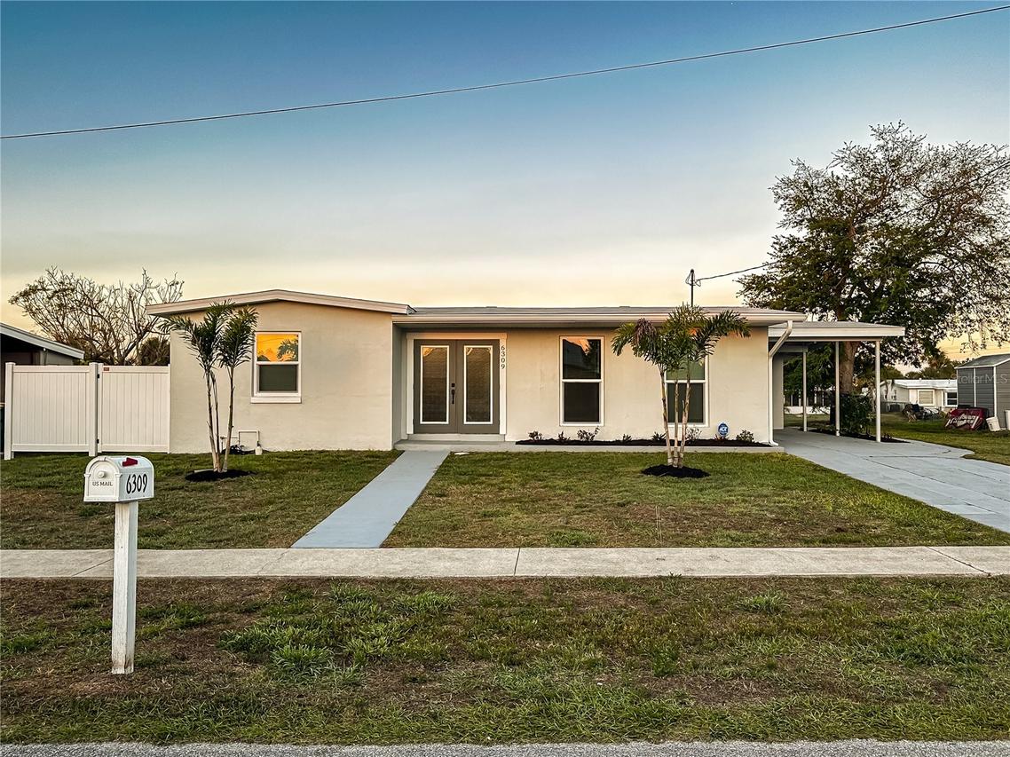 6309 Pontiac Ln., North Port, FL 34287