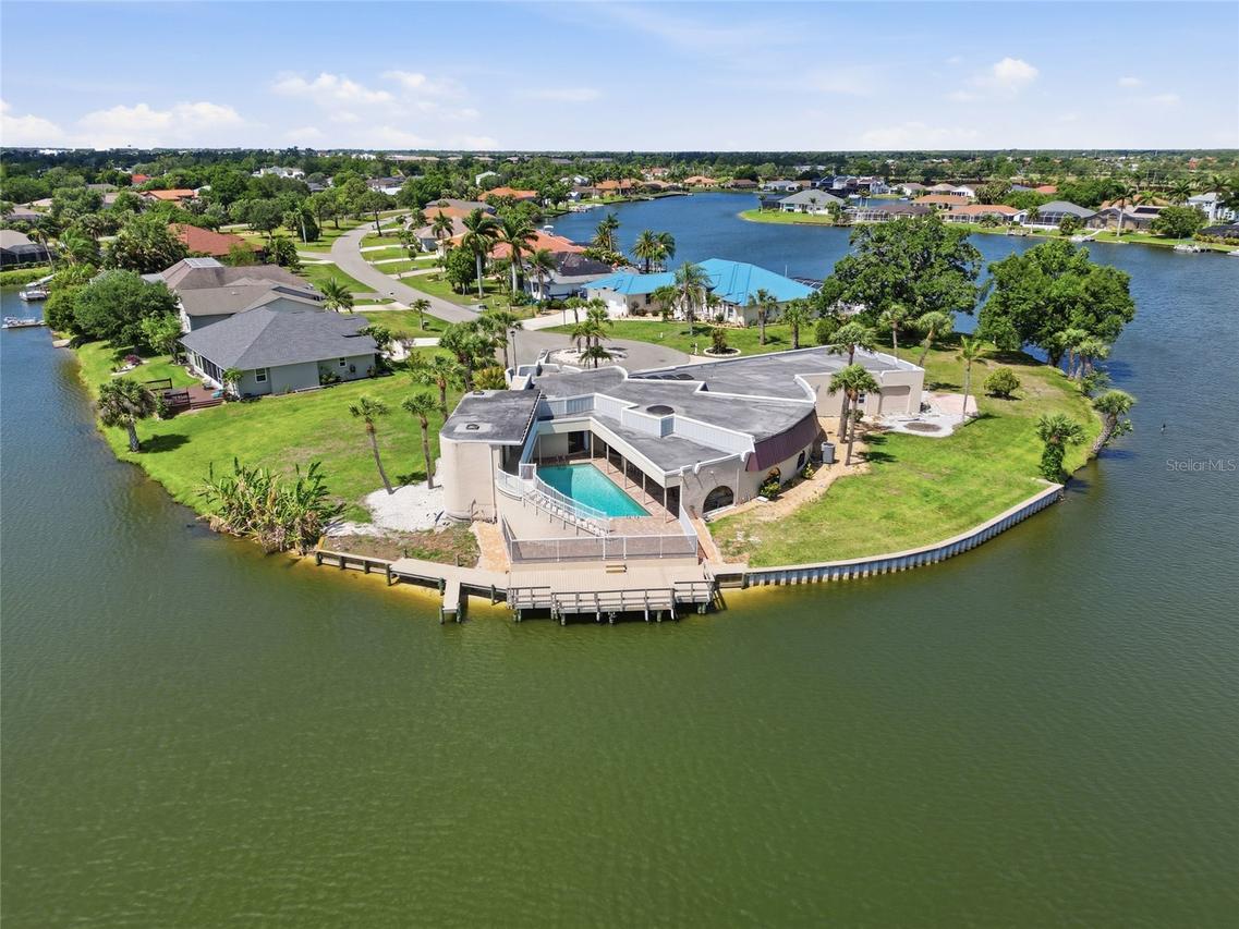 12902 SW David Dr., Lake Suzy, FL 34269