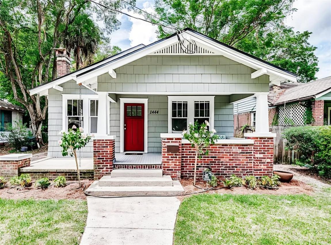 1444 Wolfe St., Jacksonville, FL 32205