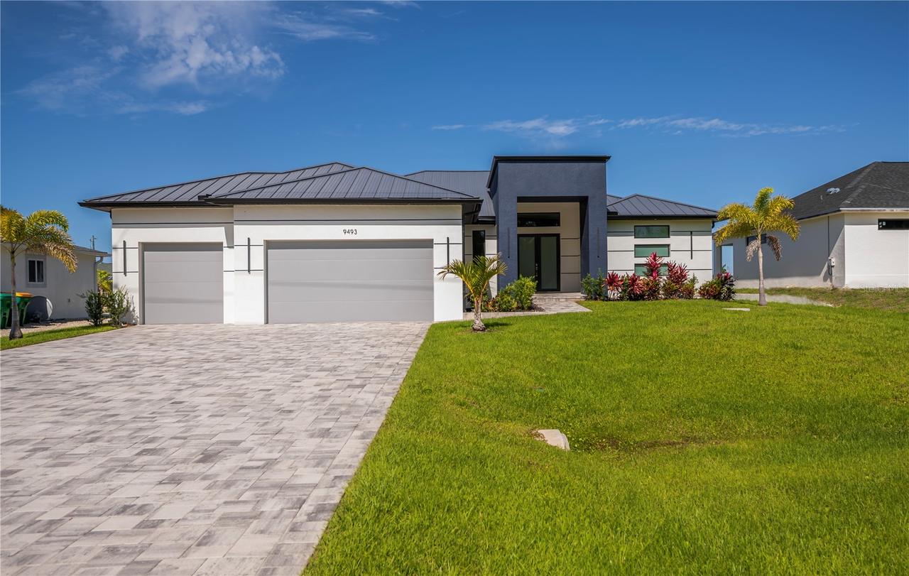 9493 St Paul Dr., Port Charlotte, FL 33981