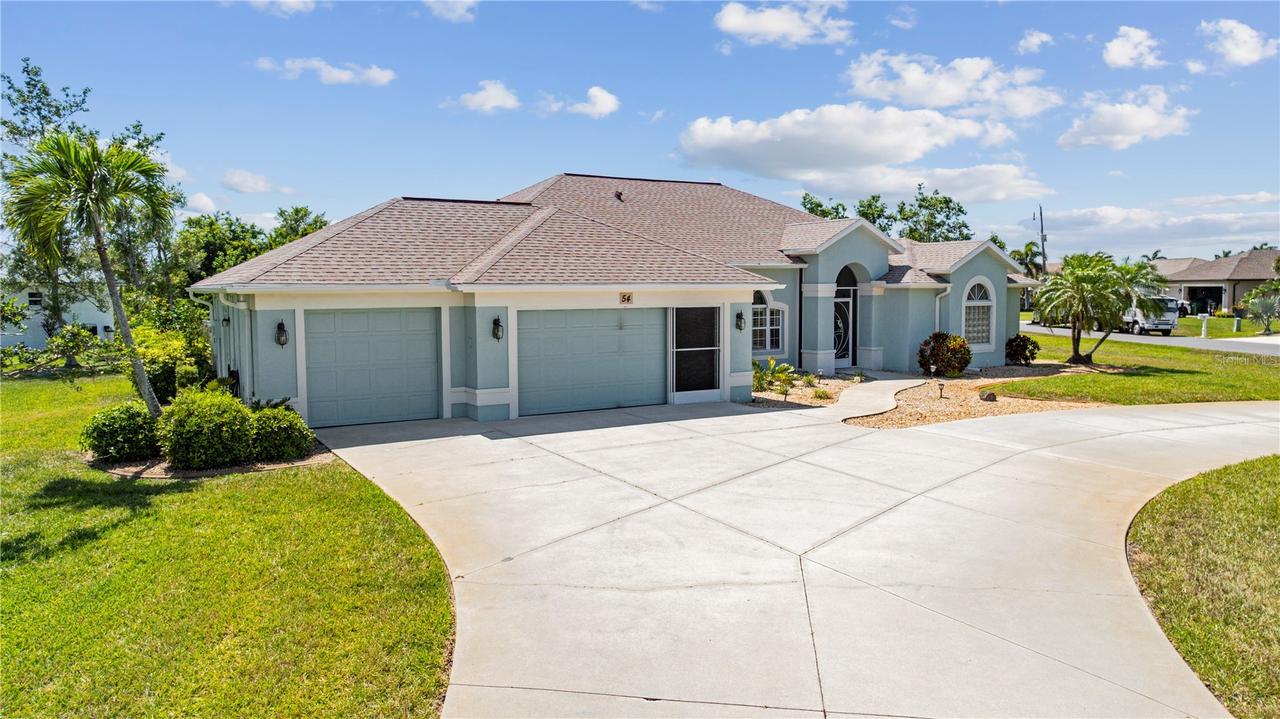 54 Medalist Pl., Rotonda West, FL 33947